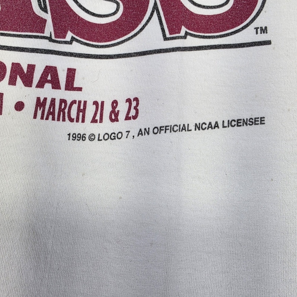 Vintage 90s U Mass Minutemen NCAA Championship Basketball Logo 7 T Shirt LG - Picture 3 of 6